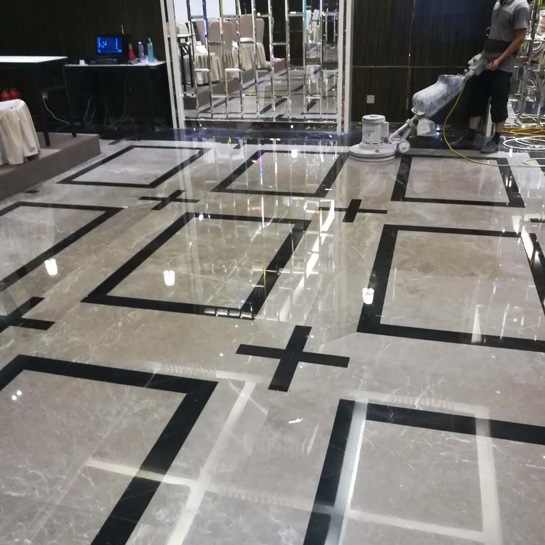 请上传栏目图片